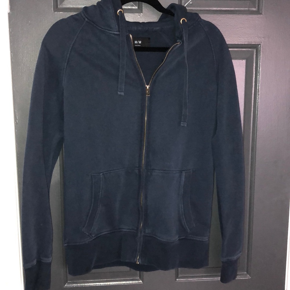 Sweater/Hoodie